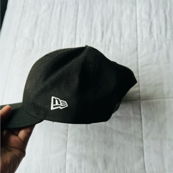 New Era LA MLB Dodges Black & White Baseball Dad Hat - Picture 7 of 8